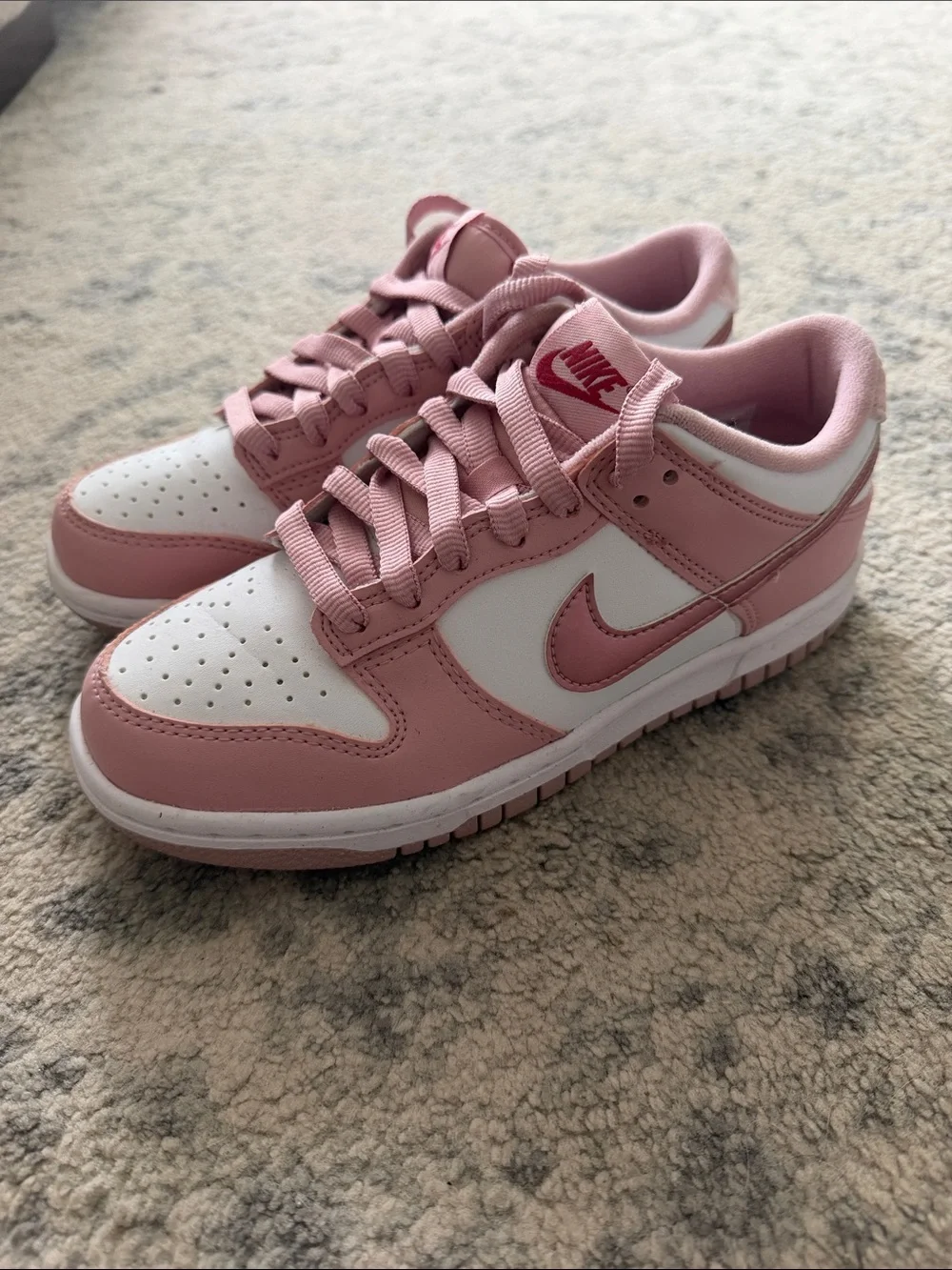 Nike Low-Top Sneakers in Pink and White